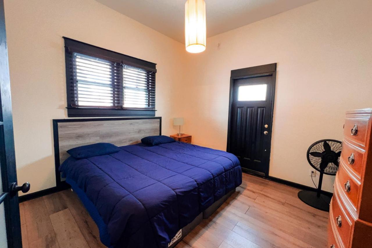 The Pub- 8Br Free Parking, Minutes From Falls & Casino ไนแอการาฟอลส์ ภายนอก รูปภาพ